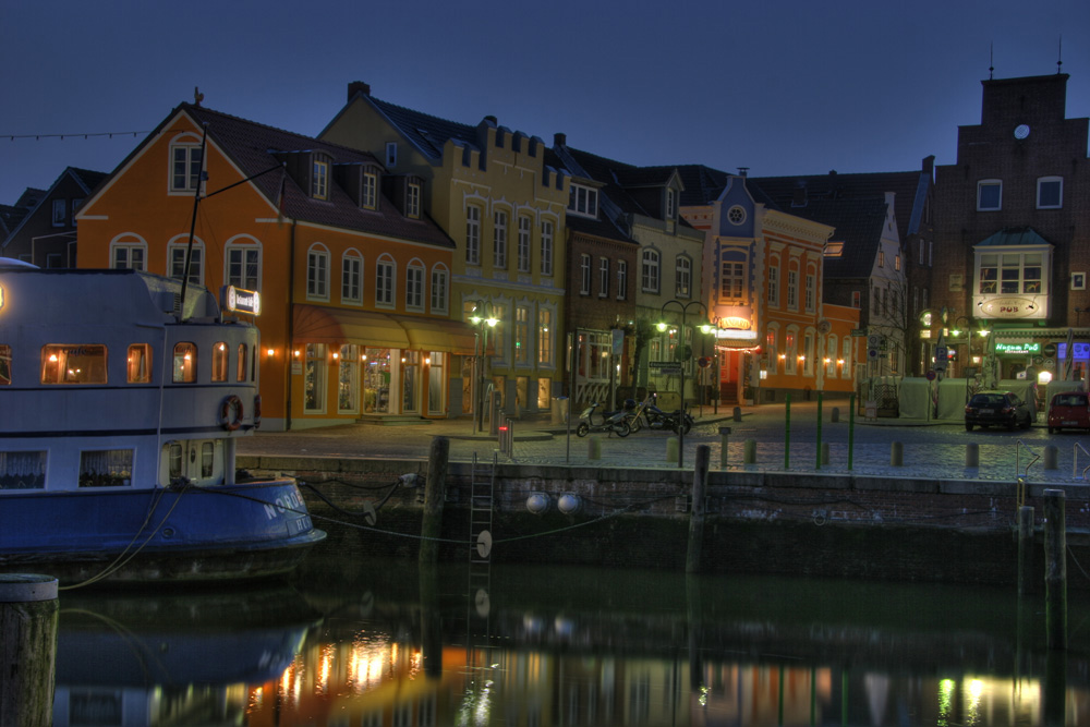 Husum bei Nacht